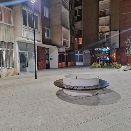 Aaa Apartment Pristina Esterno foto