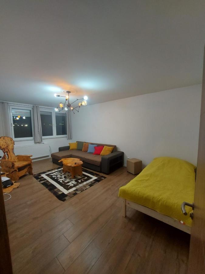 Aaa Apartment Pristina Esterno foto
