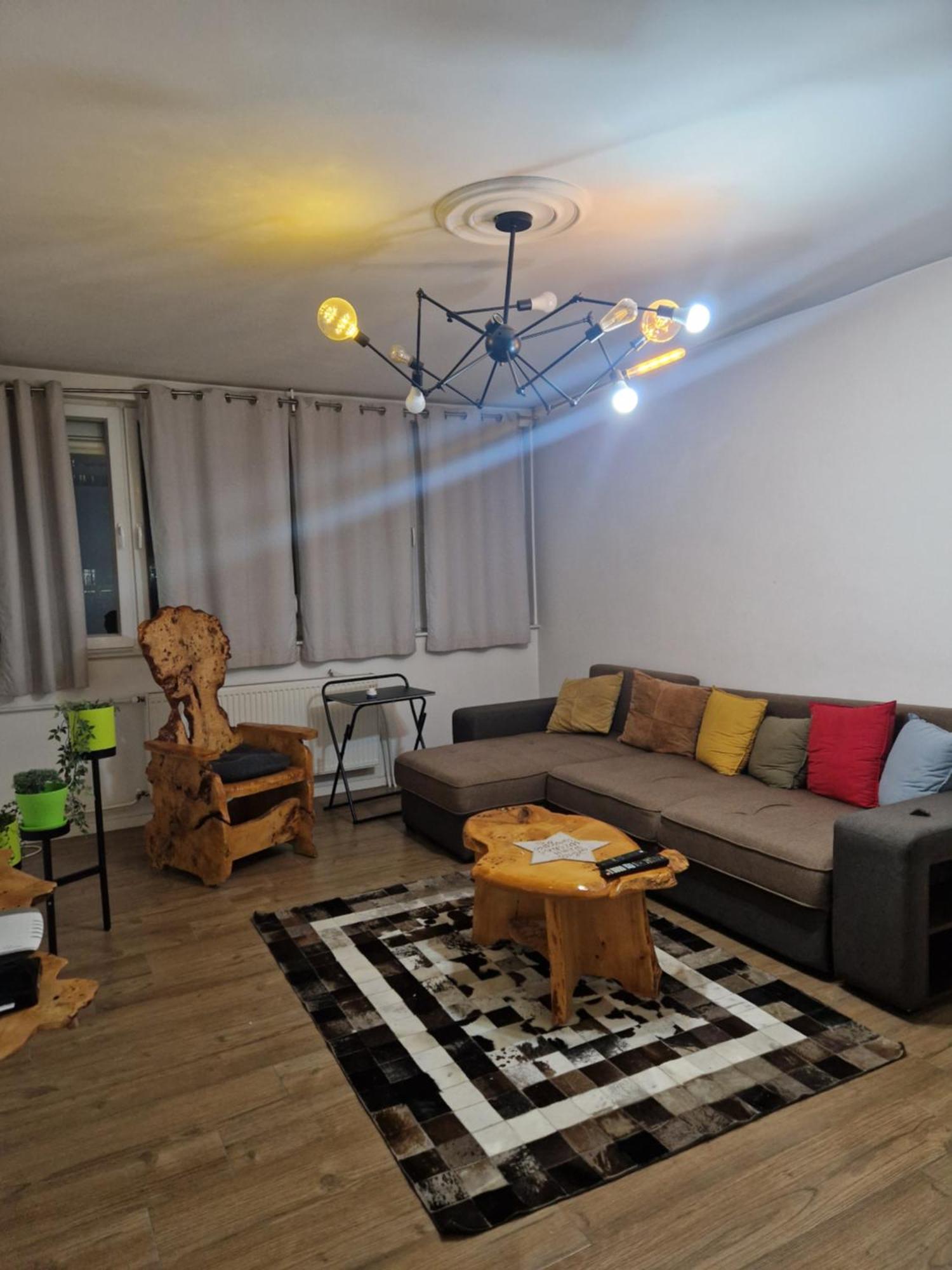Aaa Apartment Pristina Esterno foto