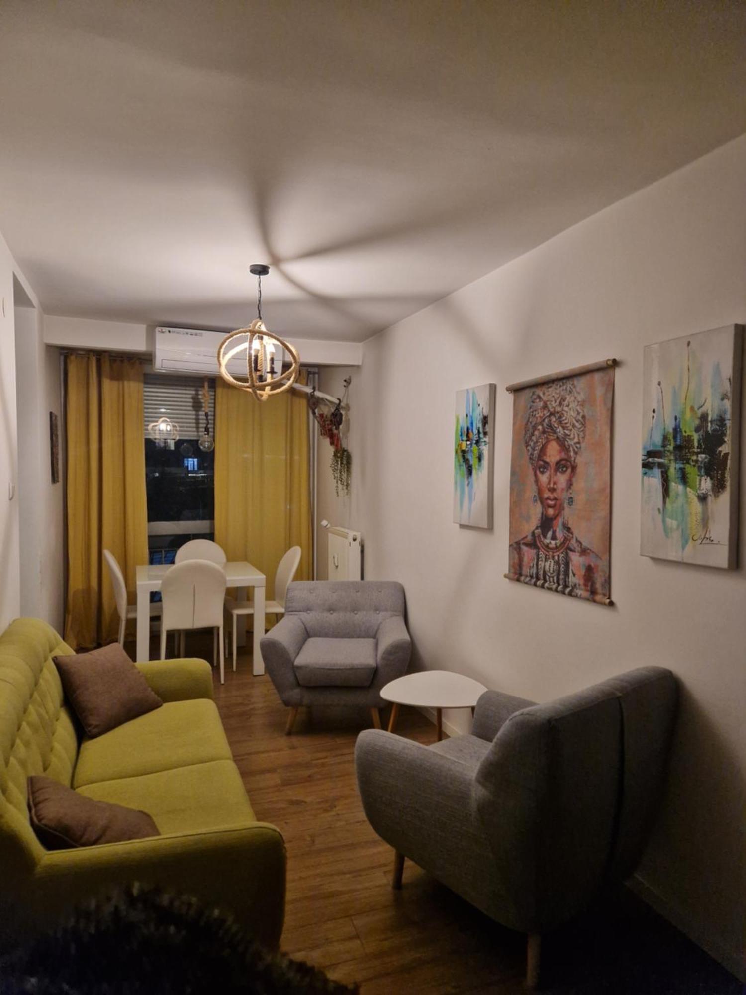 Aaa Apartment Pristina Esterno foto